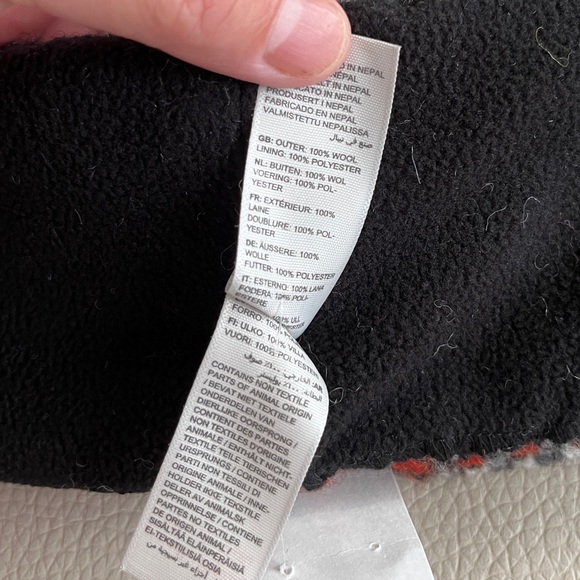 NWT - Fat Face Adult Hand Knitted 100% Wool Fairisle Bobble Hat - Picture 6 of 6